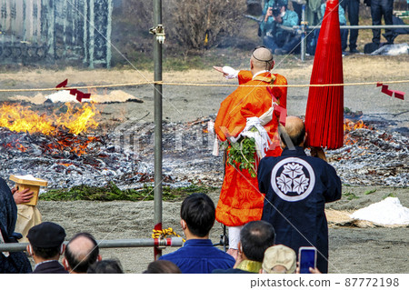 Tokyo Takaoyama Yakuouin Firewalking Festival Firewalking of the monks Tokyo Takaoyama Yakuouin Firewalking Festival Firewalking of the monks 87772198