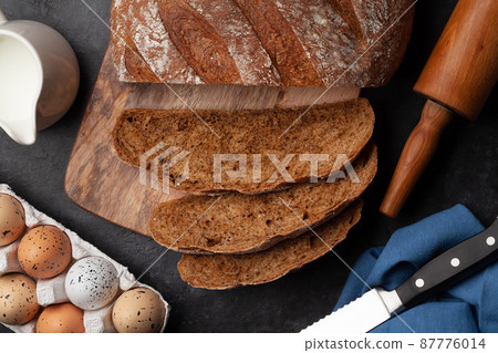 Homemade bread 87776014