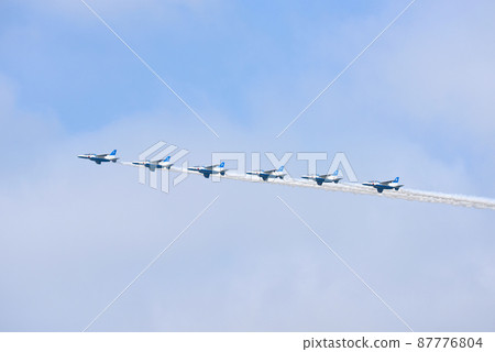 T-4 Blue Impulse Acrobatic Flight Trail Formation 87776804