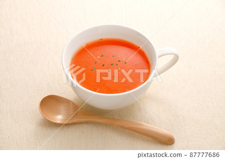 杯子裡的番茄湯 杯子裡的番茄湯 87777686