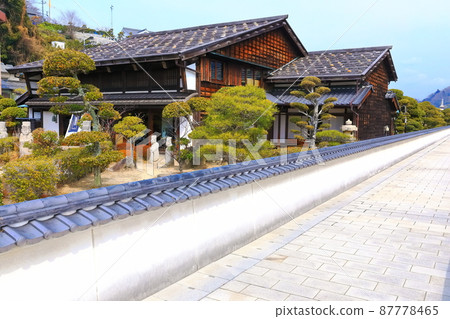 [Hiroshima Prefecture] Kamagarijima Gobansho Ruins Matsuboen (Tobishima Kaido) 87778465