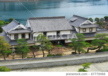 [Hiroshima Prefecture] Kamagarijima Gobansho Ruins Matsuboen (Tobishima Kaido) 87778466