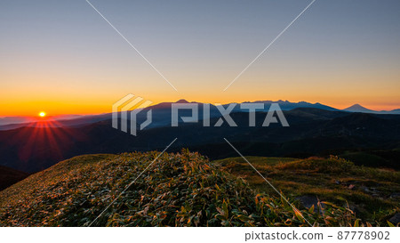 Shinshu Venus Line, the dawn of Mt. Miune 87778902