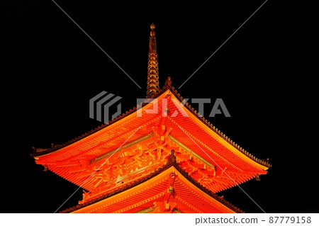 Evening view of Kyoto Kiyomizudera 87779158