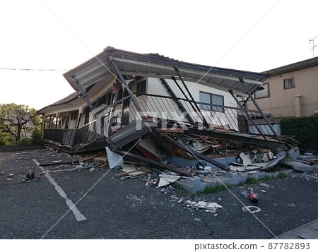 熊本地震 87782893