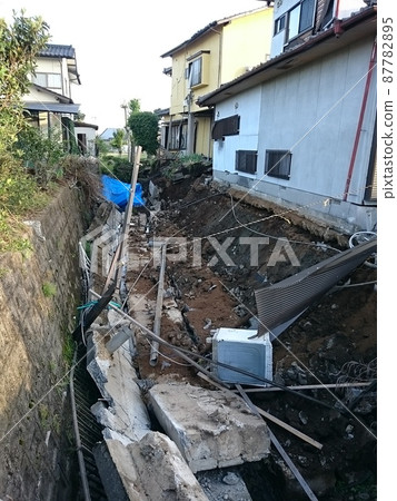熊本地震 87782895