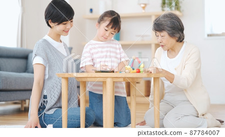 女三代親子形象 87784007