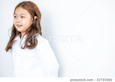 兒童日常生活女孩表達 兒童日常生活女孩表達 87785060