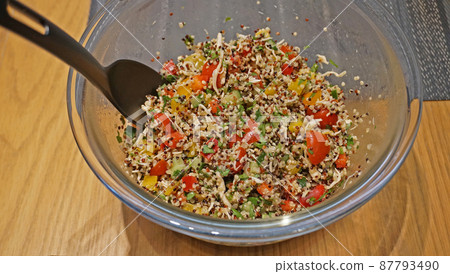 Quinus salad Quinus salad 87793490