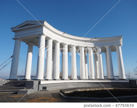 Volonzev 宮柱廊在烏克蘭敖德薩 Volonzev 宮柱廊在烏克蘭敖德薩 87793639