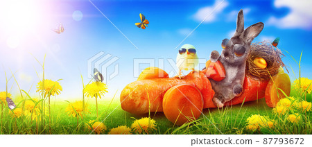 Funny Easter bunny. Happy Easter holiday concept. Funny Easter bunny. Happy Easter holiday concept. 87793672