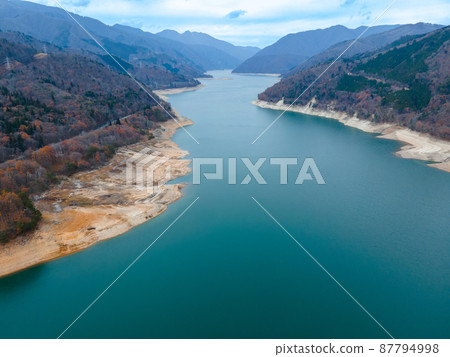 Autumn Miboro Lake, taken in November 2021 aerial photography 87794998