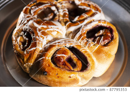 Blueberry and Custard Scrolls Blueberry and Custard Scrolls 87795353