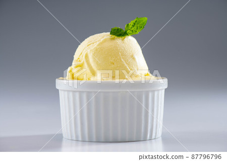 豐富美味的冰淇淋 豐富美味的冰淇淋 87796796