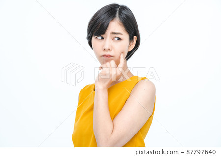 關心皮膚問題的女性 87797640