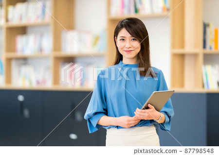 婦女和辦公室 87798548