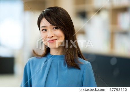 婦女和辦公室 87798550