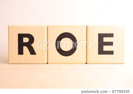 Image of ROE (return on equity) (text / alphabet text) Image of ROE (return on equity) (text / alphabet text) 87798595
