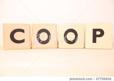 COOP (Co-op) wooden alphabet block (logo, icon, text) 87798608