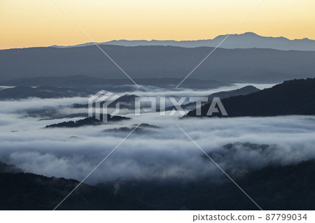 Sea of clouds Sea of clouds 87799034
