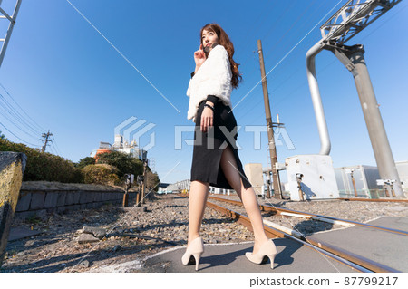 冬季女性 87799217