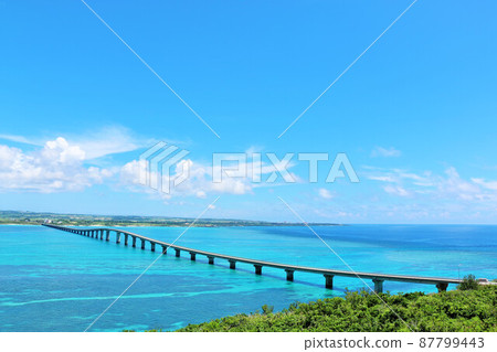 Okinawa Summer Blue Sky and Sea Kurima Bridge and Sea 87799443