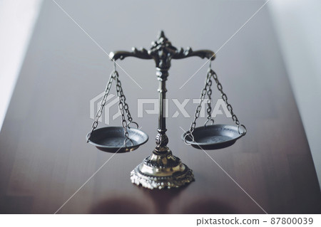 Balance and desk 87800039