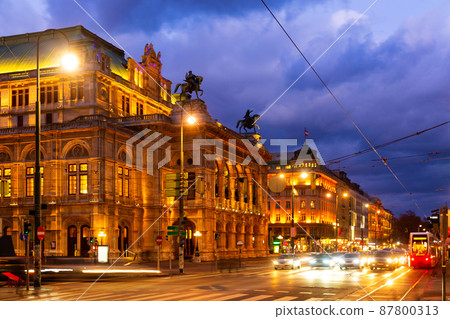 Opernring and Vienna State Opera in Vienna Opernring and Vienna State Opera in Vienna 87800313