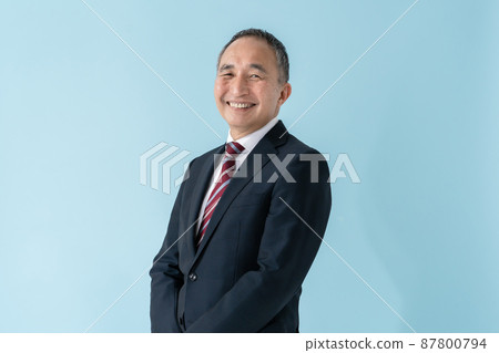 Businessman senior portrait Businessman senior portrait 87800794