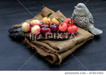 Kanom Look Choup 87801082