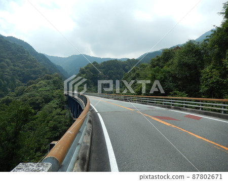 Senjo Bridge on National Highway 42 Senjo Bridge on National Highway 42 87802671