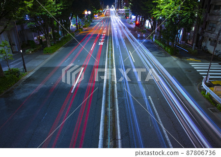 Traffic on Kannana-dori Avenue at night Night view of Kannana-Dori Route 7 [Urban image] 87806736