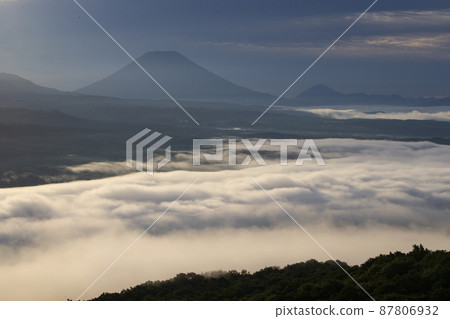 羊蹄山 87806932
