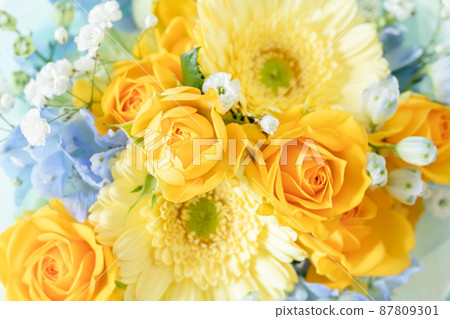 Bouquet of yellow roses and gerbera Bouquet photo material Bouquet of yellow roses and gerbera Bouquet photo material 87809301