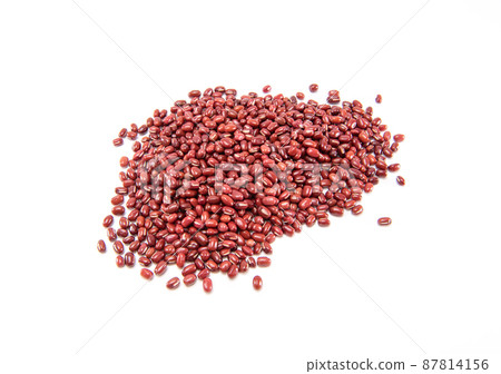 Japanese red beans isolated on white background 87814156