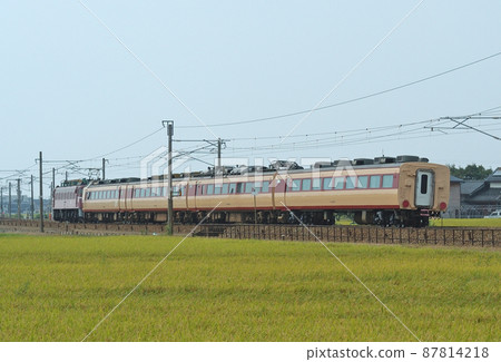 Hokuriku Main Line Kaga-Kasama-Mikawa JR West EF81-102 + 485 series distribution 87814218