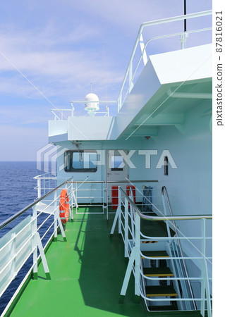 Okinawa Iheya Ferry Iheya III (on board) Okinawa Iheya Ferry Iheya III (on board) 87816021