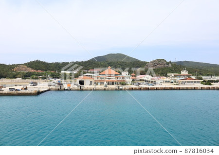 Okinawa Iheya Ferry Iheya Island seen from Iheya III Okinawa Iheya Ferry Iheya Island seen from Iheya III 87816034