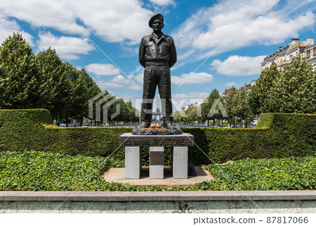 Brussels - Belgium - Statue of field Marshal Montgomery 87817066