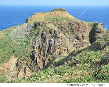 Okinawa Prefecture Yonaguni Island Sanninudai 87818098