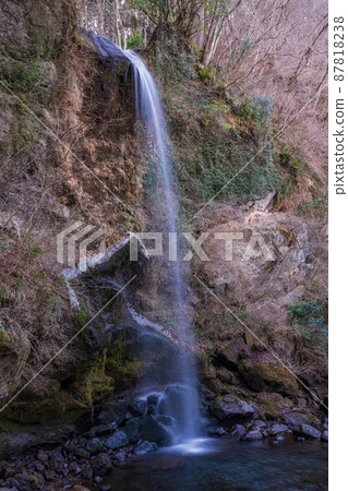 （神奈川縣）夕日野瀑布 冬天 87818238