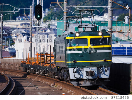 Matsuto Korin (EF81 tow) running through the Kosei Line Matsuto Korin (EF81 tow) running through the Kosei Line 87818456