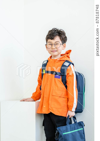 育兒 教育 生活方式 入學 87818748
