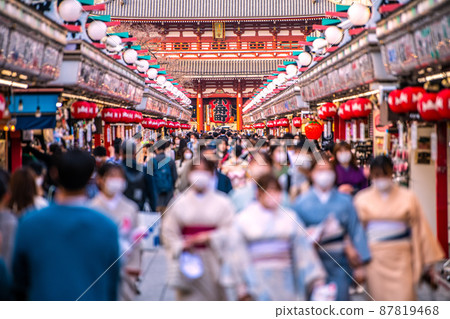 日本東京都市風景 BA.2 多重感染爆炸...淺草寺熙熙攘攘...為什麼韓國有超過 400,000 人感染 = 16th 日本東京都市風景 BA.2 多重感染爆炸...淺草寺熙熙攘攘...為什麼韓國有超過 400,000 人感染 = 16th 87819468