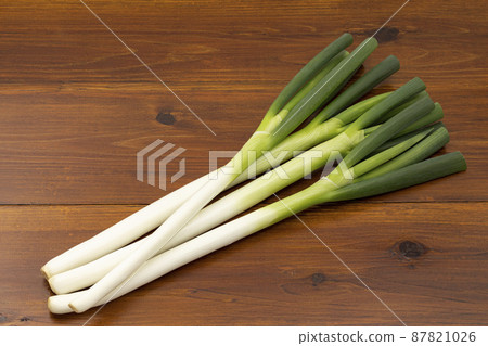 Japanese leek  87821026