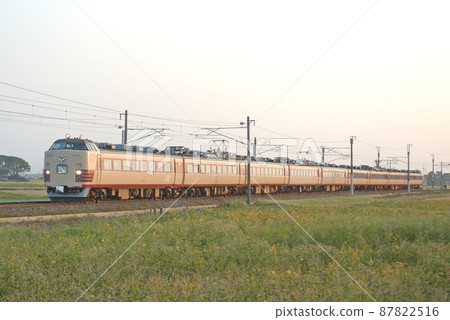 Hokuriku Main Line Mikawa-Kaga Kasama JR West 485 series Y31 + Y33 formation (Kanazawa) Thunderbird 87822516