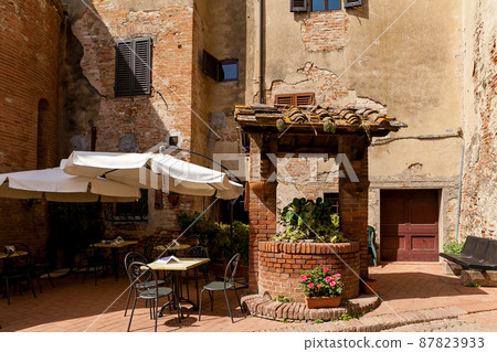 Attractions of the medieval city of Siena Attractions of the medieval city of Siena 87823933