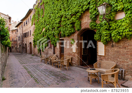 Attractions of the medieval city of Siena Attractions of the medieval city of Siena 87823935