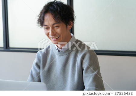 Business person male 87826488