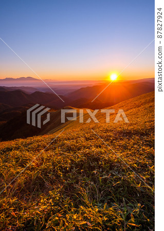 三重峰的曙光信州金星線 三重峰的曙光信州金星線 87827924